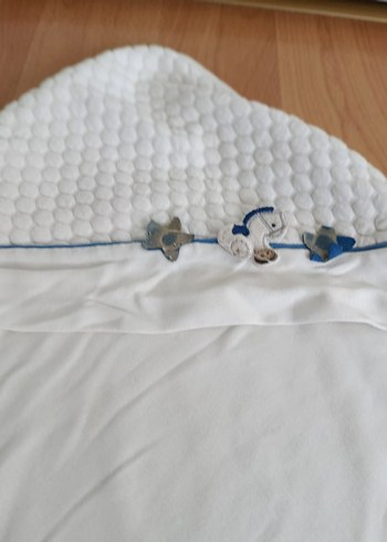 Nakışlı Beyaz Bebek Battaniyesi - Görsel 3