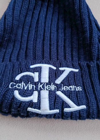Mavi Örgü Kadın Bere - Calvin Klein - Görsel 3