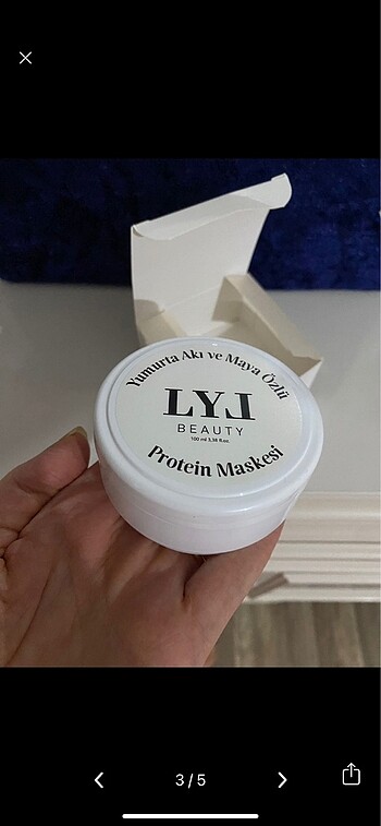 Diğer Yumurta akı ve maya özü protein maskesi