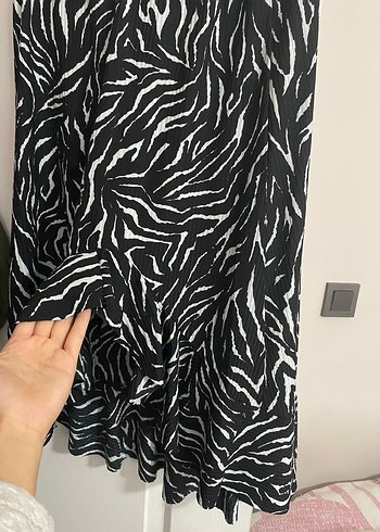 Diğer Siyah Beyaz Zebra Desenli Mini Pilili Etek