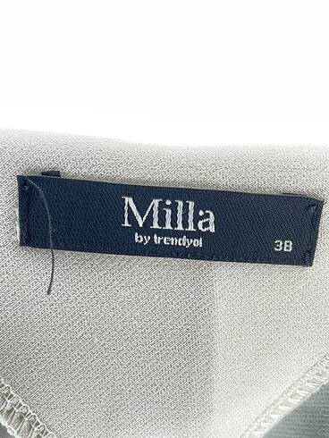 38 Beden çeşitli Renk Trendyol & Milla Kısa Elbise %70 İndirimli.