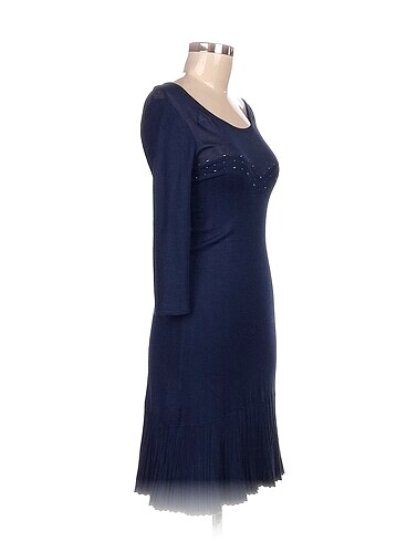 Guess Guess Kısa Elbise %70 İndirimli.