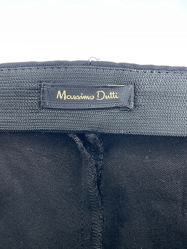 36 Beden siyah Renk Massimo Dutti Düz Kesim %70 İndirimli.
