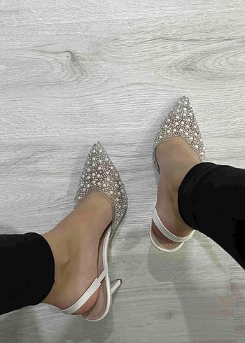 Trendyol & Milla Beyaz Payetli Stiletto Topuklu Abiye Ayakkabı