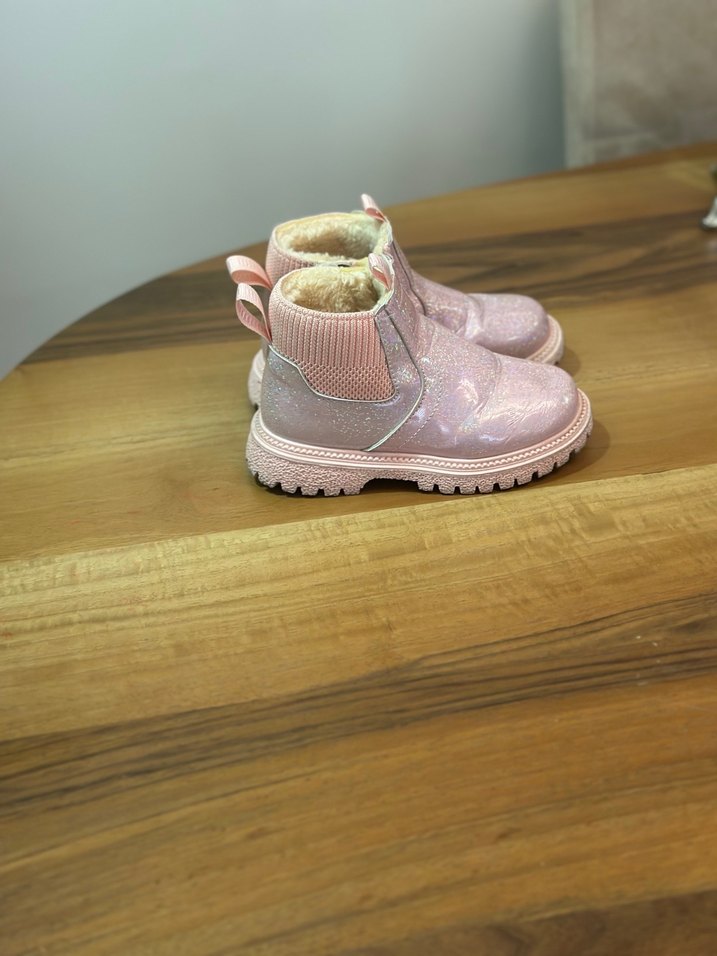 Kız Çocuk Pembe Kürklü Lastikli Bot - Görsel 2