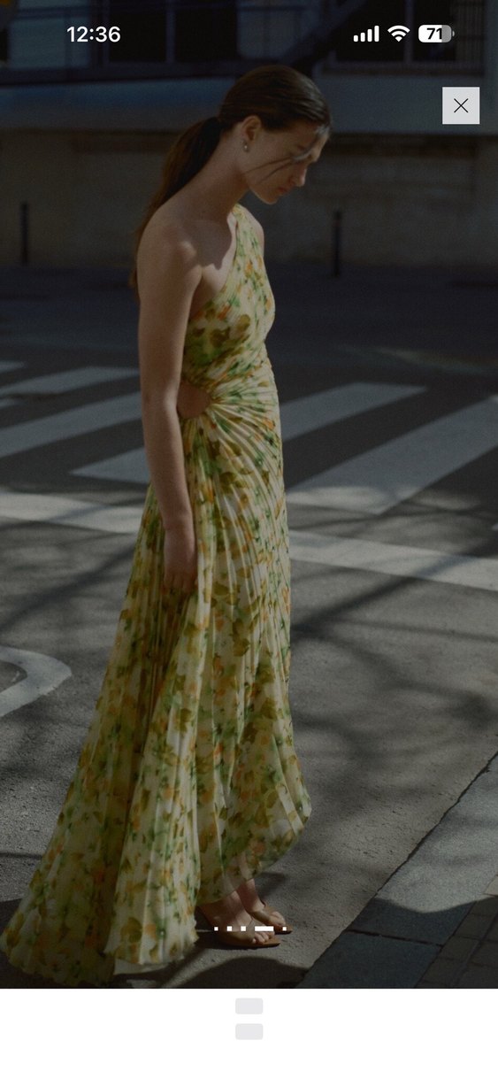 Mango Sarı Pilili Asimetrik Kesim Uzun Elbise - Görsel 2