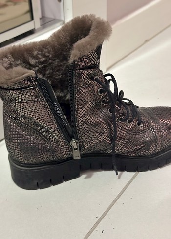 Kürklü Yılan Desenli Deri Kadın Bot - Görsel 5