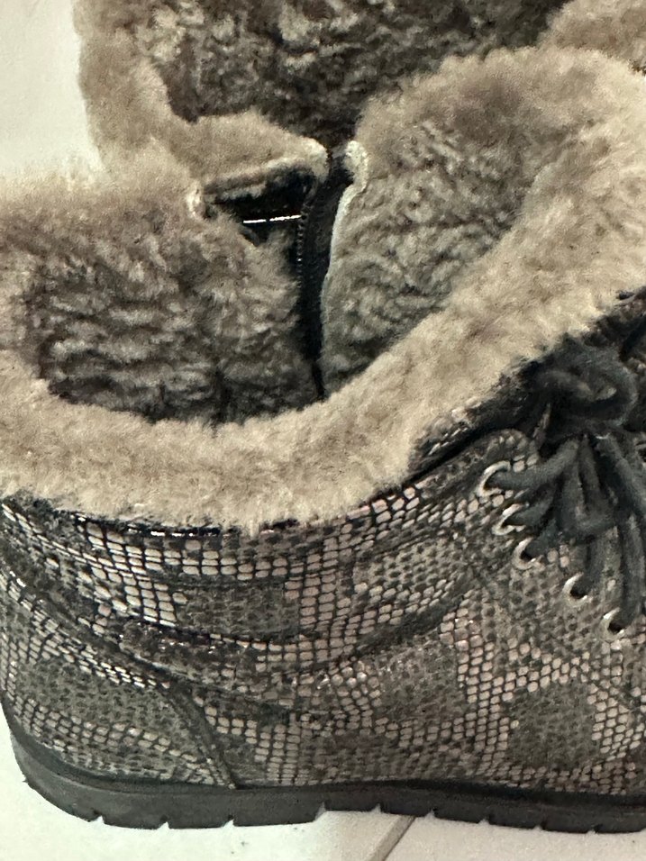 Kürklü Yılan Desenli Deri Kadın Bot - Görsel 4