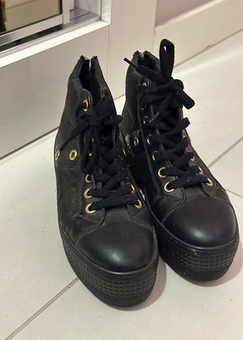 Kadın Siyah Platform Topuklu Günlük Bot - Görsel 2