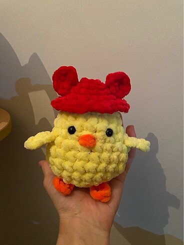 Şapkalı civciv amigurumi