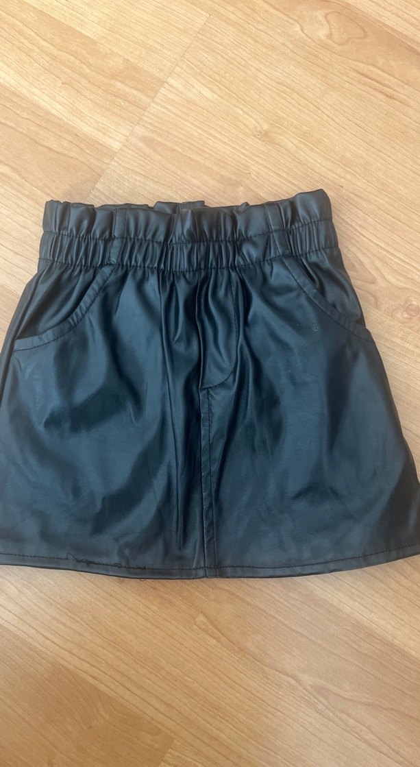 Kemerli Siyah Deri Mini Etek - Görsel 2