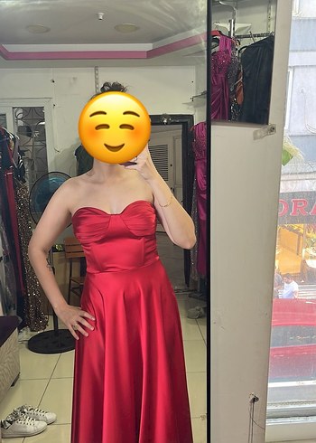 Kırmızı Straplez Uzun Abiye Elbise - Görsel 2