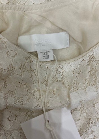 Zara Dantel Detaylı Bluz - Görsel 3