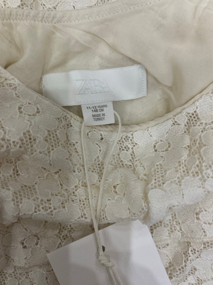 Zara Dantel Detaylı Bluz - Görsel 3