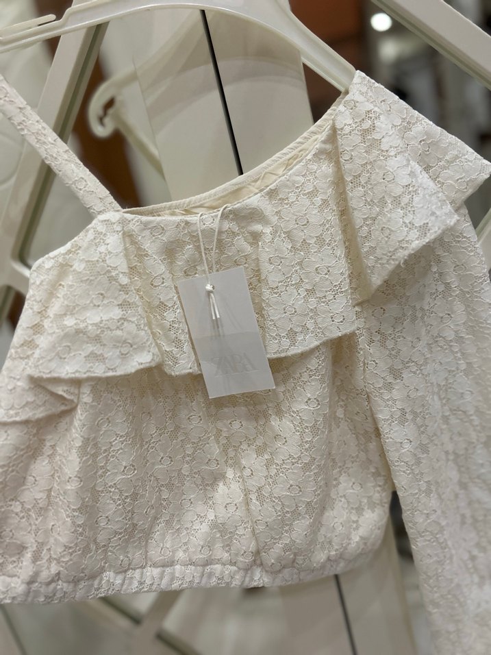 Zara Dantel Detaylı Bluz - Görsel 2