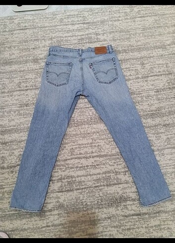 33 Beden mavi Renk Levi's 502 Jean
