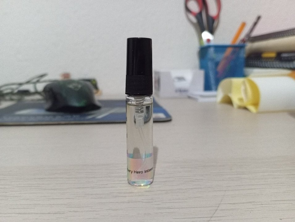 Burberry Hero intense 5 Ml - Görsel 2