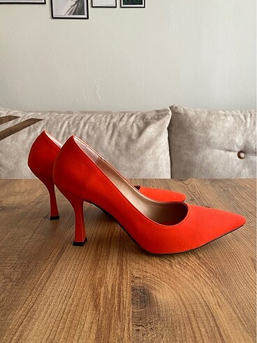 Turuncu Stiletto