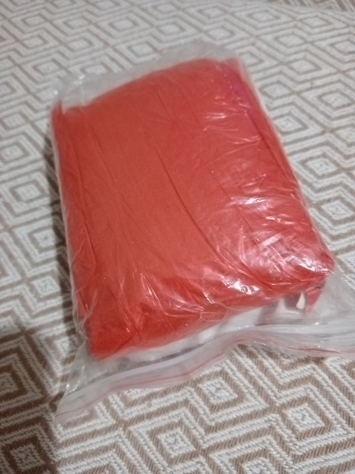 Kırmızı Kapüşonlu Midi Yağmurluk - Görsel 2