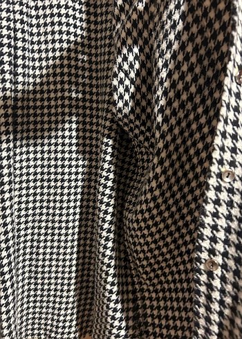 Trendyol marka kazayağı desenli kalın gömlek - Görsel 3