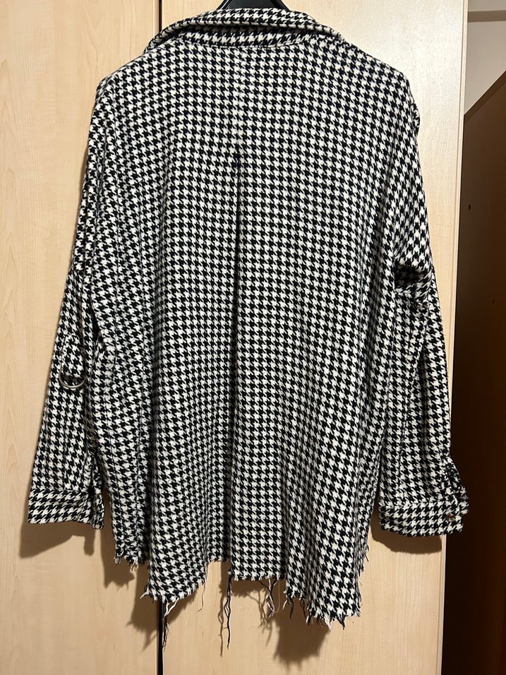 Trendyol marka kazayağı desenli kalın gömlek - Görsel 4