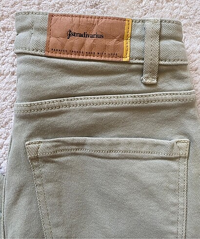 Stradivarius pastel yeşil slim fit mom jean