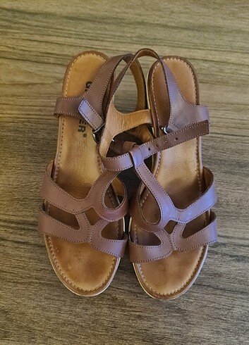 Çok rahat tam yazlık dolgun topuklu sandalet 