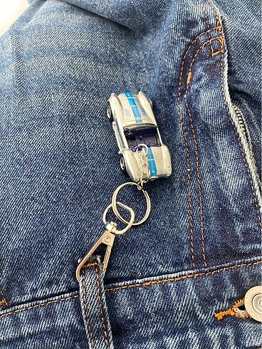 Beden hot wheels anahtarlık