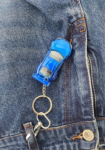 Beden hot wheels anahtarlık