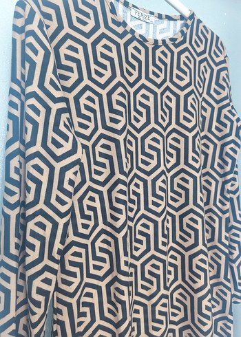 Zincir Detaylı Uzun Kollu Kadın Tunik - Görsel 2