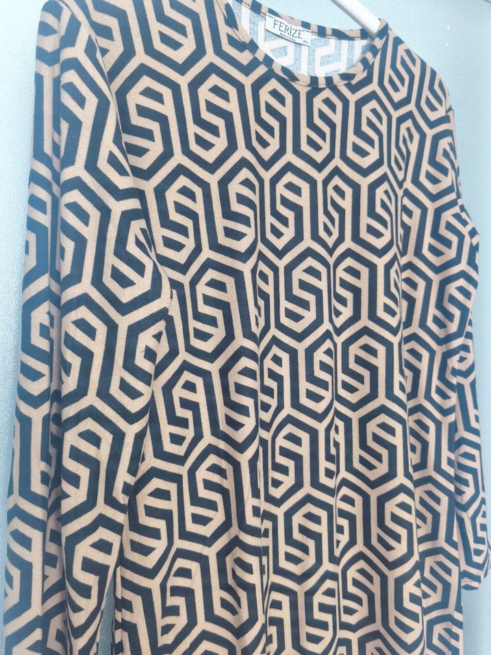 Zincir Detaylı Uzun Kollu Kadın Tunik - Görsel 2