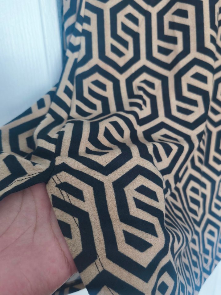 Zincir Detaylı Uzun Kollu Kadın Tunik - Görsel 3