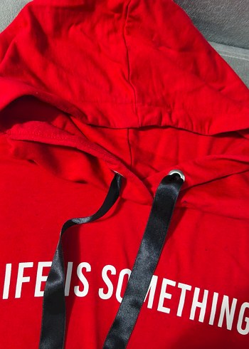 Kemerli Kırmızı Kapüşonlu Kadın Sweatshirt - Görsel 3