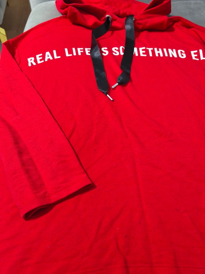 Kemerli Kırmızı Kapüşonlu Kadın Sweatshirt - Görsel 5