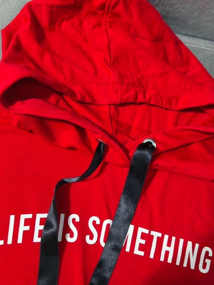 Kemerli Kırmızı Kapüşonlu Kadın Sweatshirt - Görsel 3