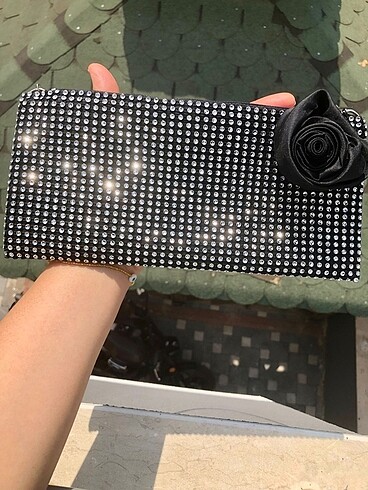 IŞILTILI GÜLLÜ ÇANTA - Görsel 5