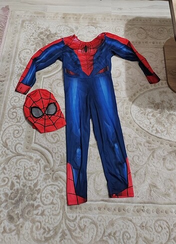 9 Yaş Beden mavi Renk Lcw spiderman kostüm yeni gibi
