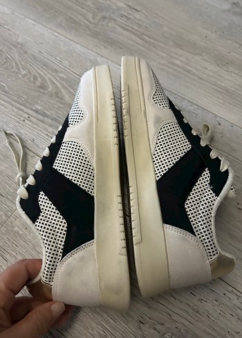 Ekoseli Bağcıklı Beyaz Kadın Spor Ayakkabı - Görsel 7