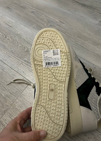 Ekoseli Bağcıklı Beyaz Kadın Spor Ayakkabı - Görsel 8