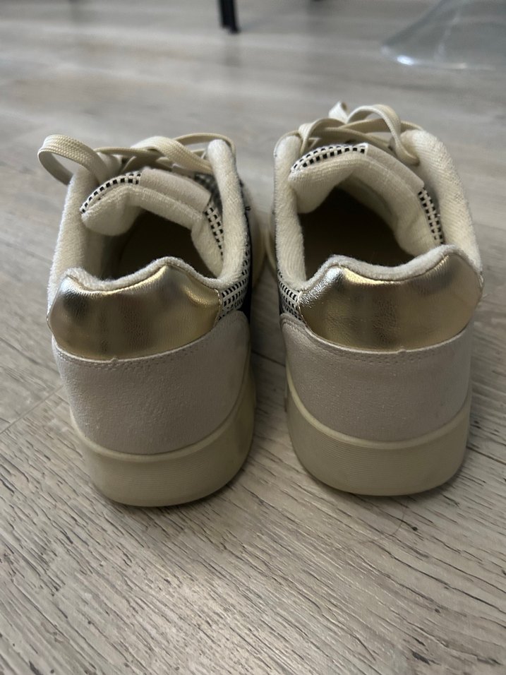 Ekoseli Bağcıklı Beyaz Kadın Spor Ayakkabı - Görsel 5