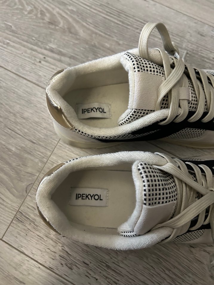 Ekoseli Bağcıklı Beyaz Kadın Spor Ayakkabı - Görsel 3
