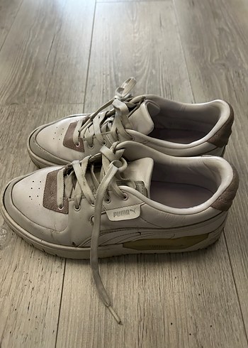 Beyaz Bağcıklı Kadın Spor Ayakkabı - Görsel 3