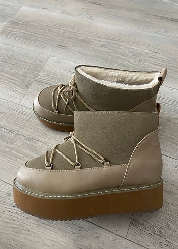 Bej Süet Kadın Kürklü Dolgu Topuk Bot - Görsel 3