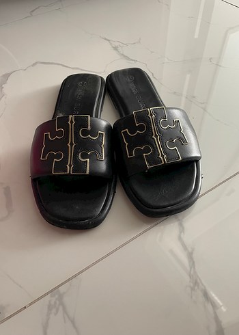 40 Beden siyah Renk Tory burch terlik