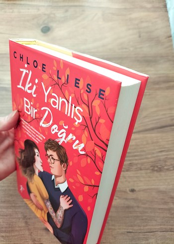  Beden Renk İki Yanlış Bir Doğru - Chloe Liese