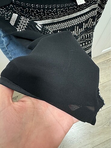 40 Beden siyah Renk H&M işlemeli etek