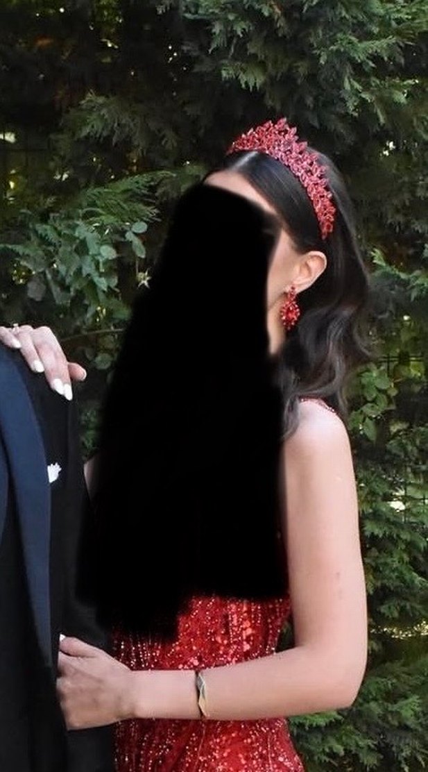 Kırmızı Taç - Görsel 4