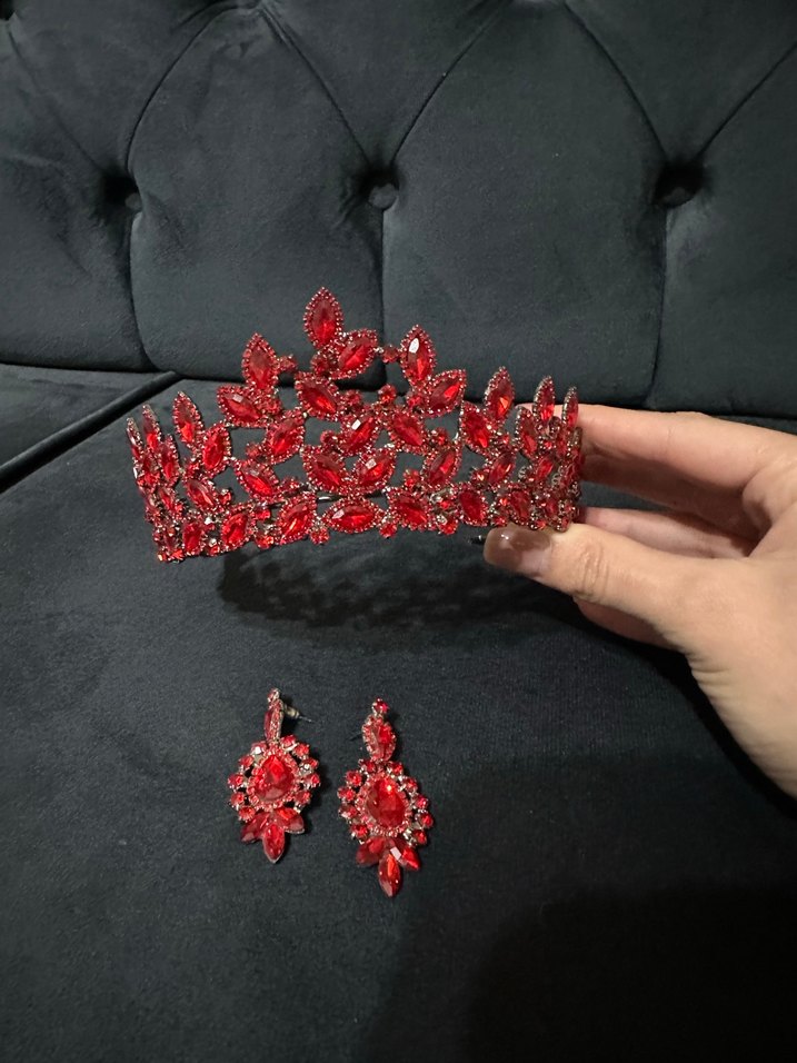 Kırmızı Taç - Görsel 2