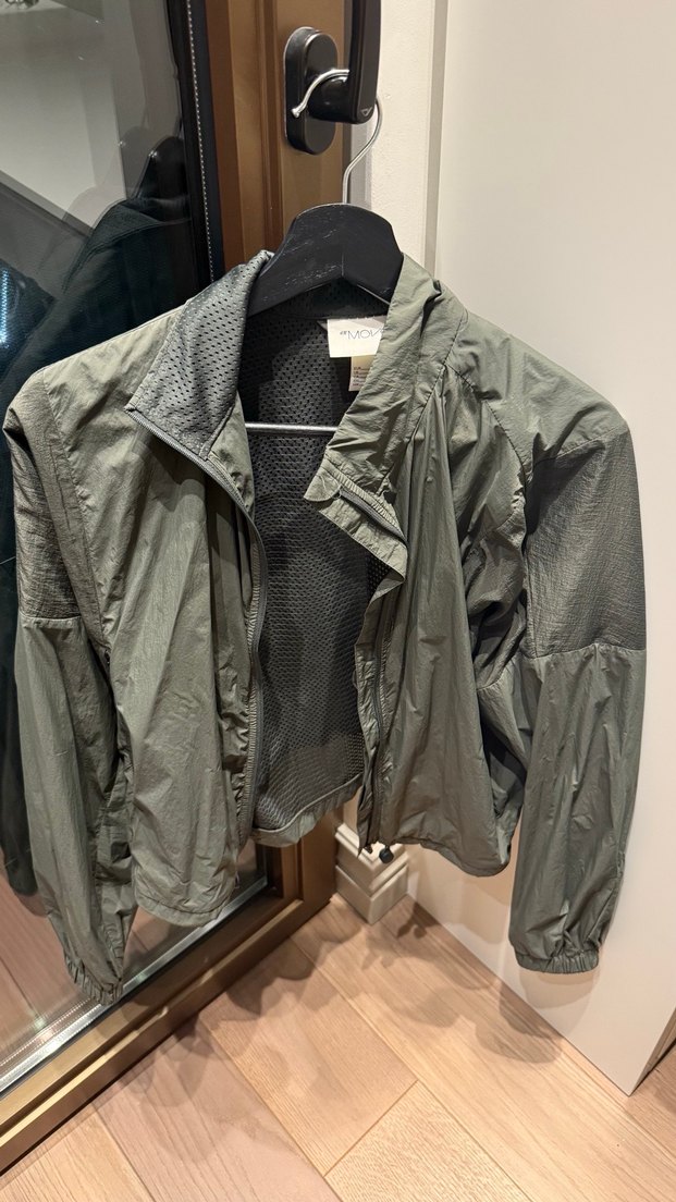 yeşil yağmurluk - Görsel 4