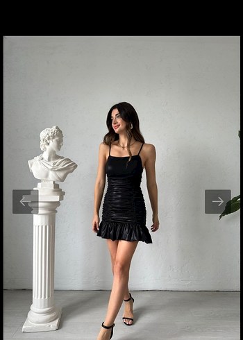 Siyah büzgülü Mini Elbise
